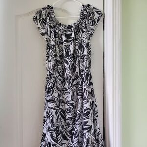 MASSIMO BLACK WHITE DRESS SIZE MEDIUM